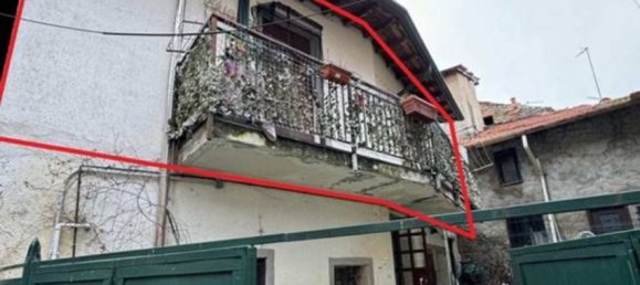3 rooms Apartment in Guanzate, Italy No. 274355 3
