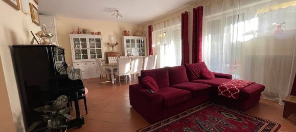 3 bedrooms House in Rome, Italy No. 312905 2