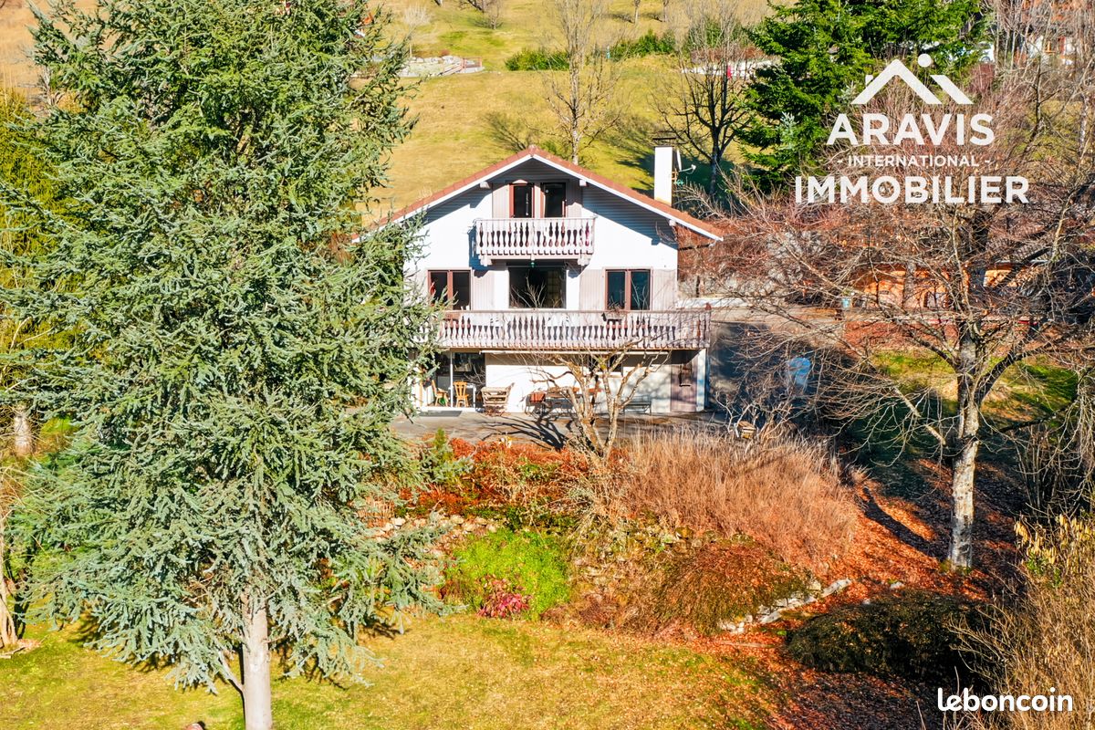 5 bedrooms House in Serraval, France No. 272997