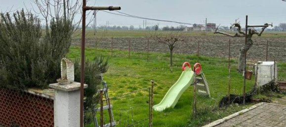 5 rooms House in Luzzara, Italy No. 157669 24