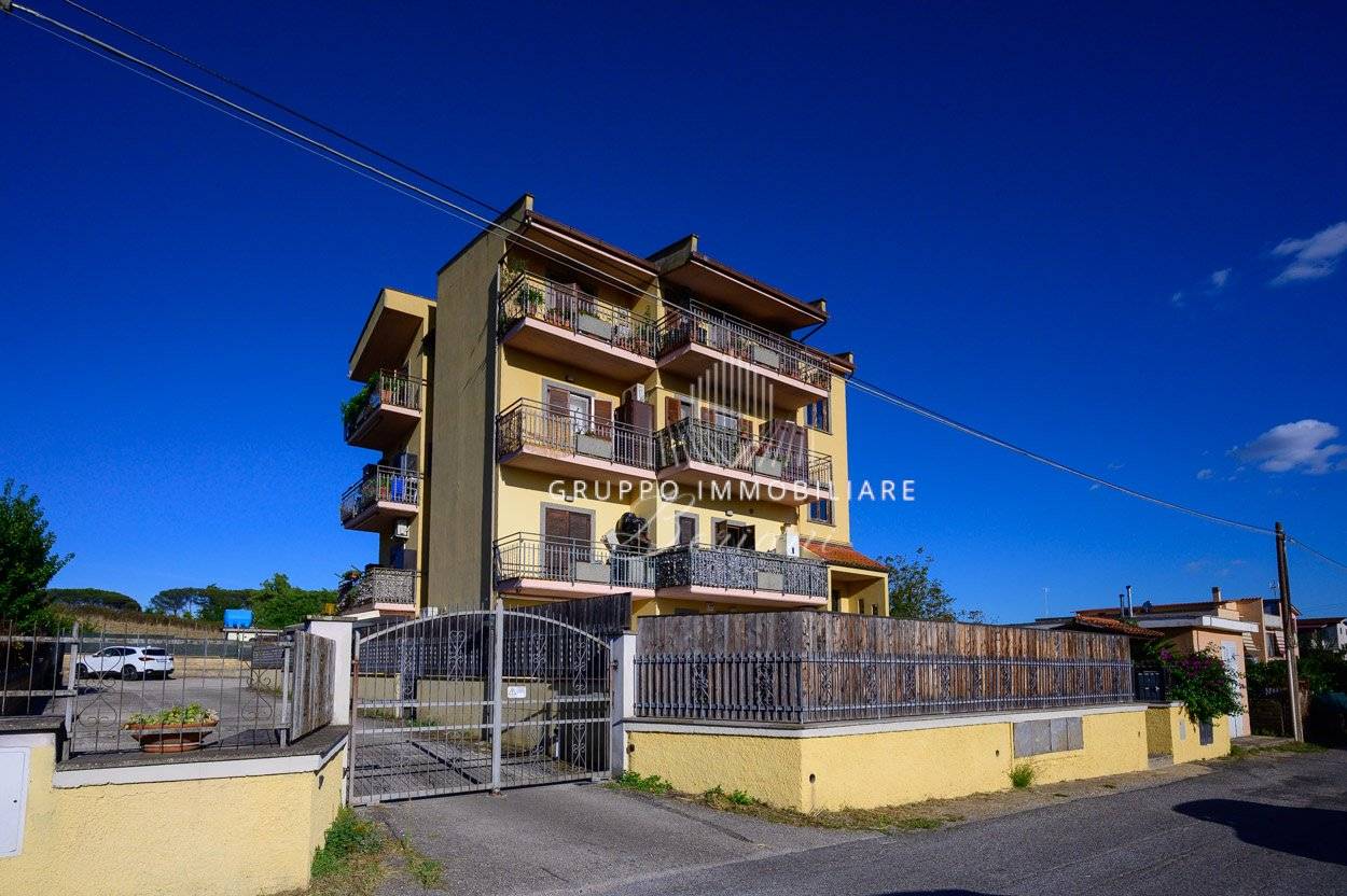 1 bedroom Apartment in Rome, Italy No. 388957