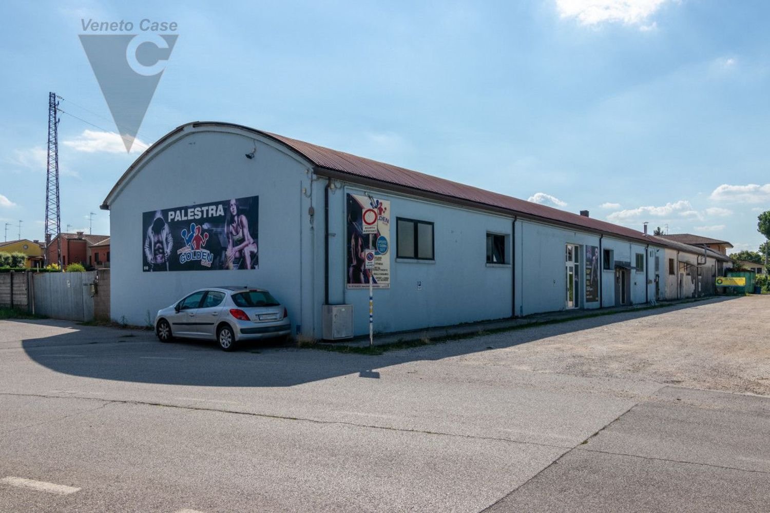 350m² Warehouse in Legnaro, Italy No. 293276