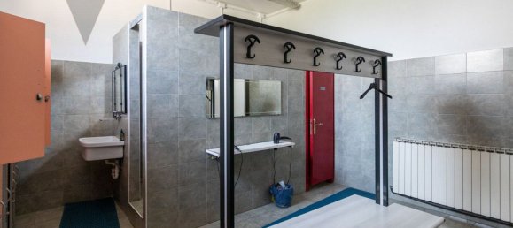 350m² Warehouse in Legnaro, Italy No. 293276 14