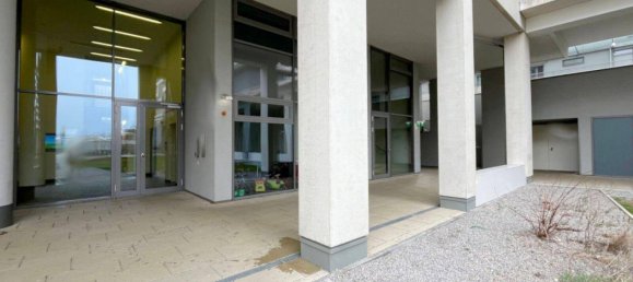  Garage in Vienna, Austria No. 139805 3