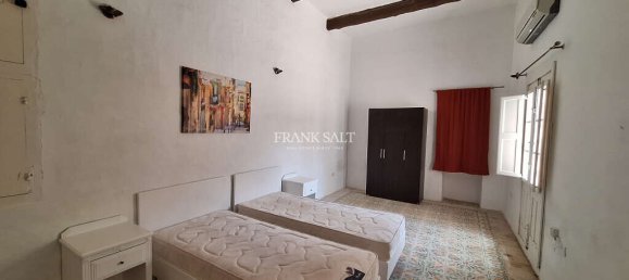 2 bedrooms House in Siggiewi, Malta No. 3741 8