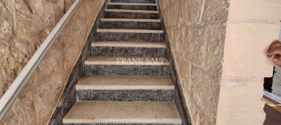 2 bedrooms House in Siggiewi, Malta No. 3741 10