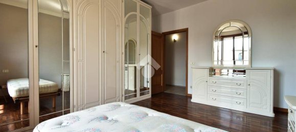 3 bedrooms Apartment in Forlì, Italy No. 319149 10