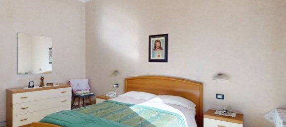 2 rooms Apartment in Naples, Italy No. 22875 24