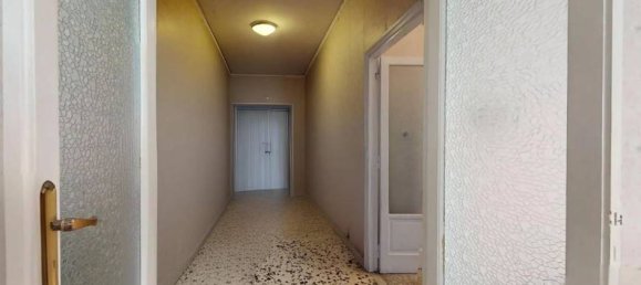 2 rooms Apartment in Naples, Italy No. 22875 7