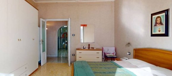 2 rooms Apartment in Naples, Italy No. 22875 25