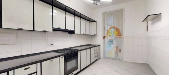 2 rooms Apartment in Naples, Italy No. 22875 13