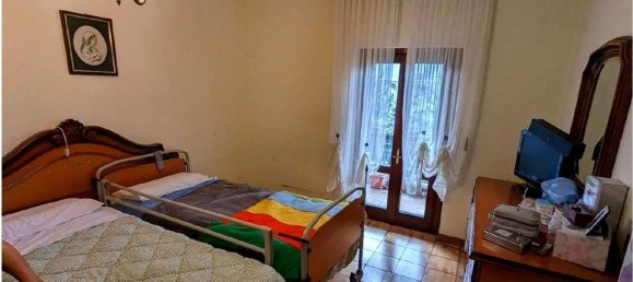 7 rooms Apartment in Venegono Inferiore, Italy No. 181410 7