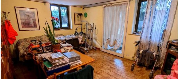 7 rooms Apartment in Venegono Inferiore, Italy No. 181410 4