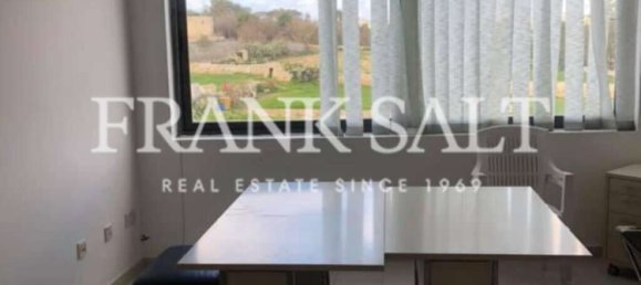 280m² Office in Qormi, Malta No. 12988 5