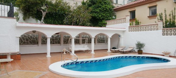 4 bedrooms Villa in Coin, Spain No. 122103 2