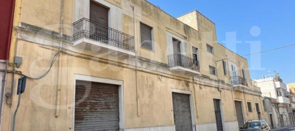 Здание 1100м² в Бриндизи, Италия № 334442 4