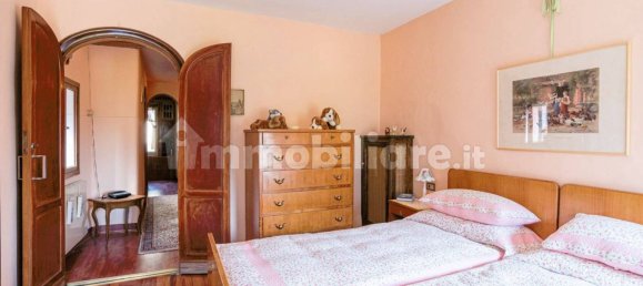 4 bedrooms Apartment in Schignano, Italy No. 158979 16