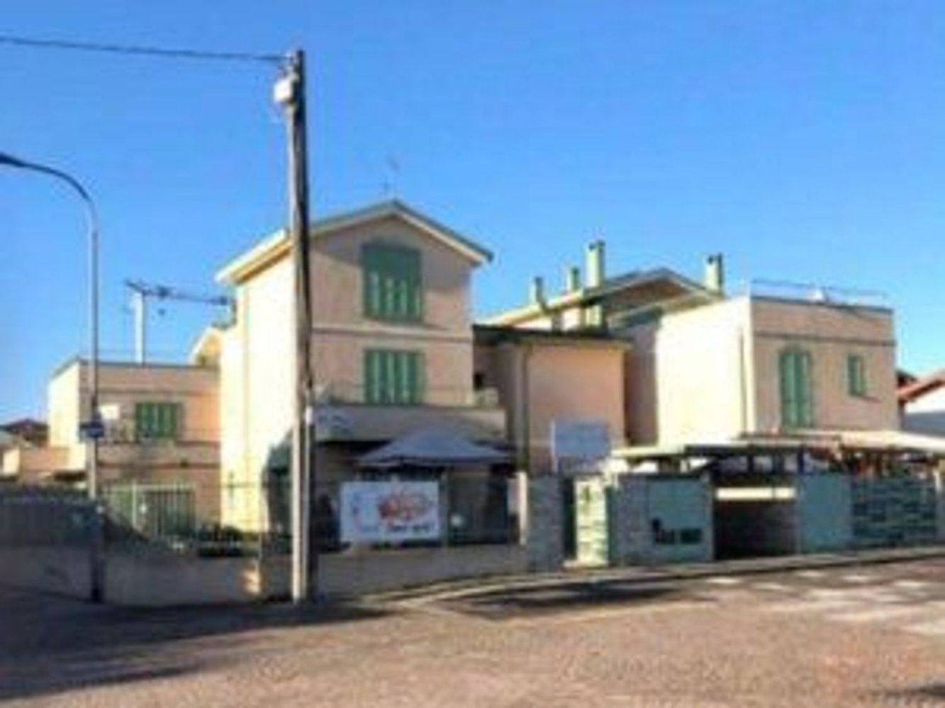 4غرفة شقة في Motta Visconti, Italy رقم 78716