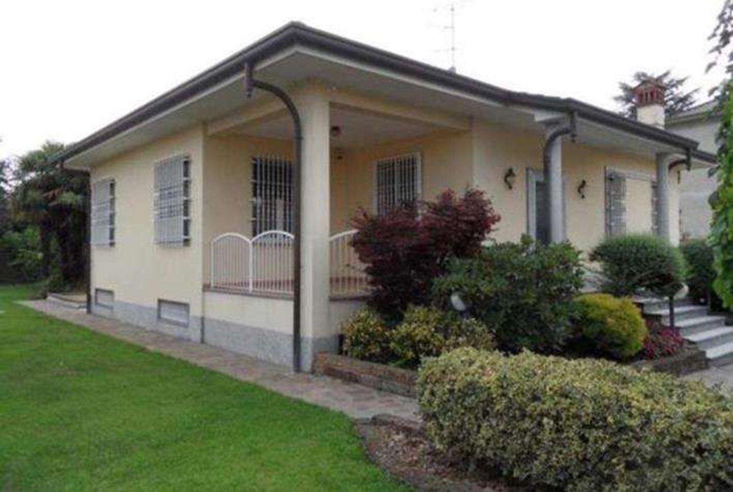 Вилла с 4 комнатами в Монца, Италия № 334593