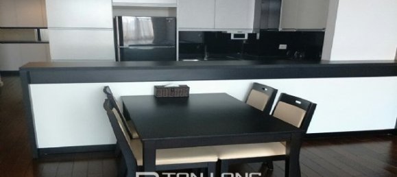 2 bedrooms Apartment in Ba Dinh, Vietnam No. 1720 4