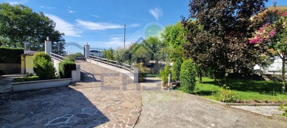 3 Schlafzimmer Villa in Cremona, Italy, Nr. 363283 5