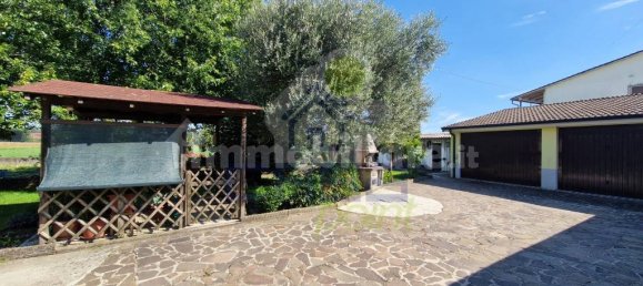 3 Schlafzimmer Villa in Cremona, Italy, Nr. 363283 8