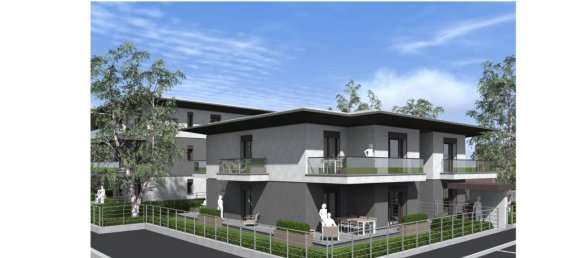 3 rooms Apartment in Olgiate Molgora, Italy No. 19132 2