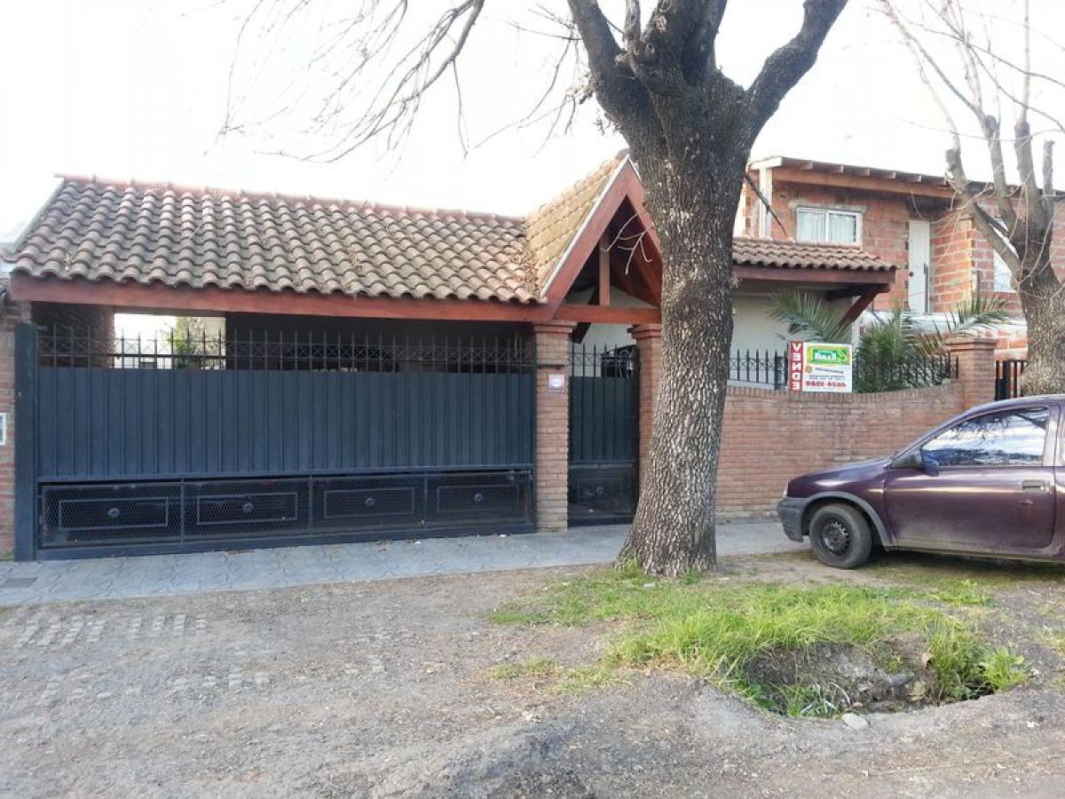 3 Schlafzimmer Haus in Ituzaingo, Argentina, Nr. 2074