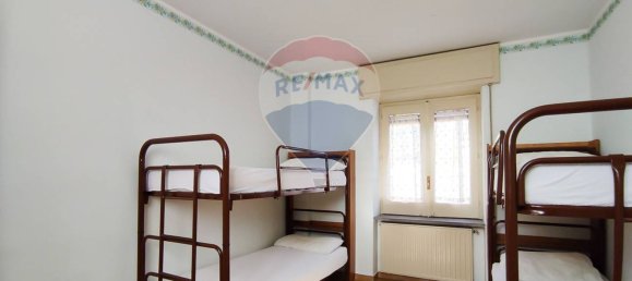 30-salle Bâtiment à Zafferana Etnea, Italy No. 55712 18