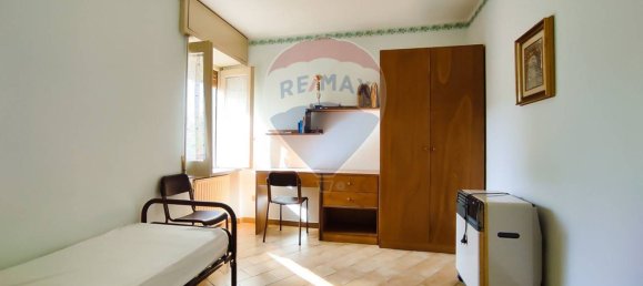 30-salle Bâtiment à Zafferana Etnea, Italy No. 55712 13