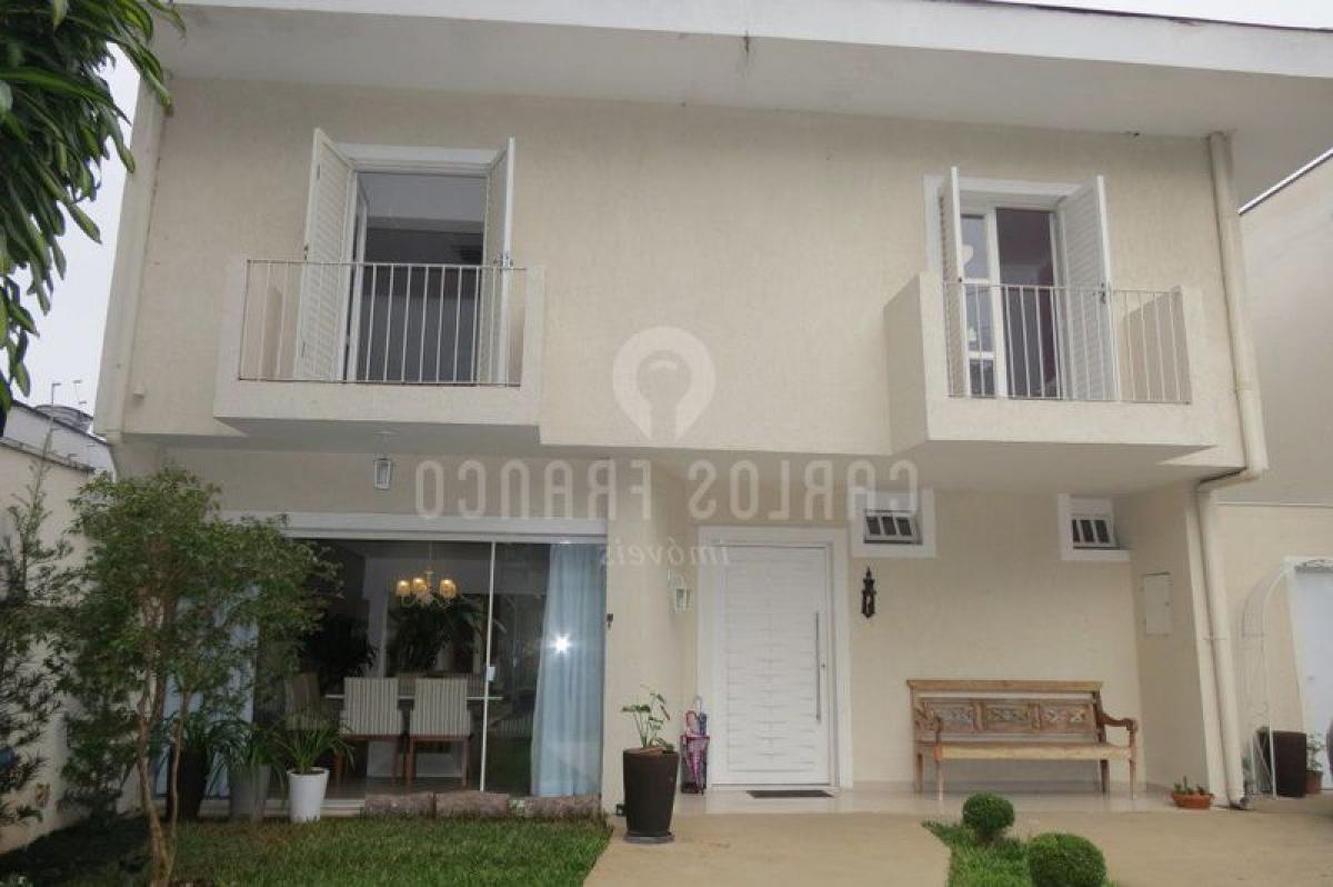 Casa de 3 dormitorios en Sao Paulo, Brazil No. 593521