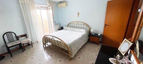 5-Zimmer Doppelhaus in Oria, Italy, Nr. 84428 7