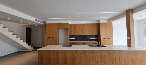 5 bedrooms Villa in Akrounta, Cyprus No. 18624 3