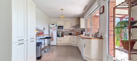 4 bedrooms House in Orchies, France No. 53713 4