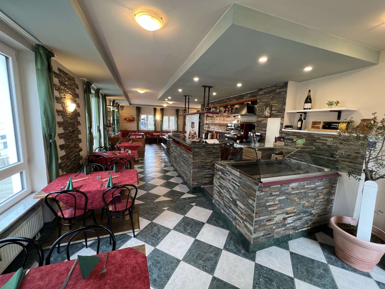 Café/restaurante en Rottal-Inn, Germany 110 m² No. 135935