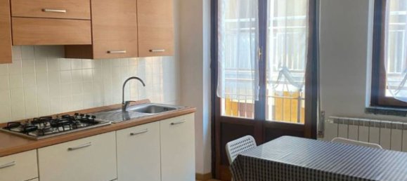 3 Schlafzimmer Haus in Introbio, Italy, Nr. 337686 8