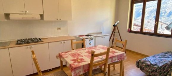 3 Schlafzimmer Haus in Introbio, Italy, Nr. 337686 3