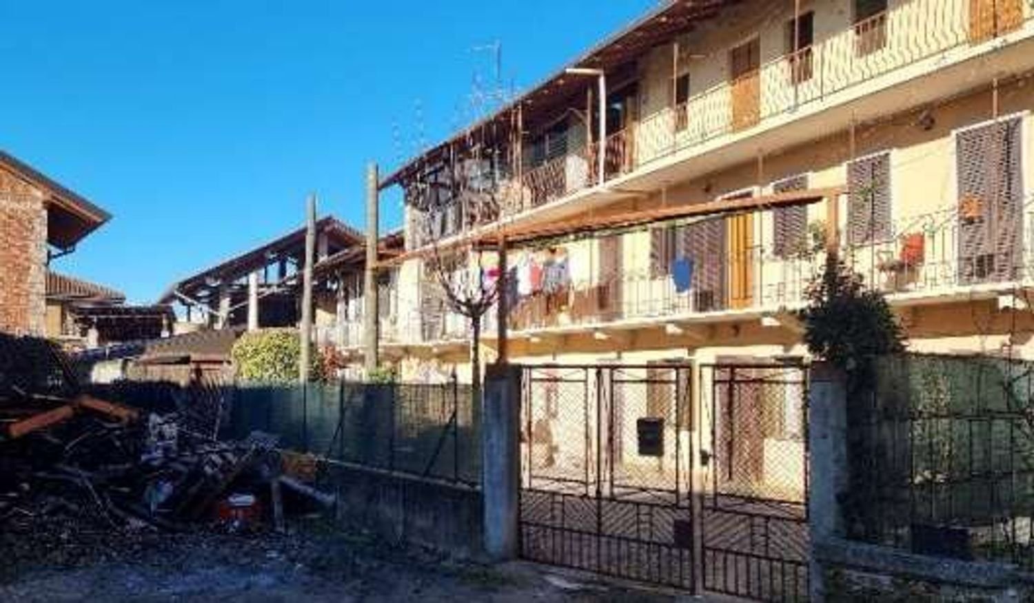 5 chambres Appartement à Borgomanero, Italy No. 402300