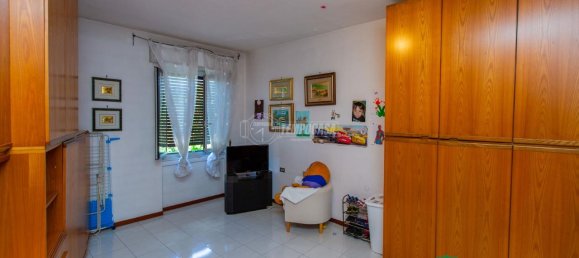 Apartamento de 3 divisões em Busto Arsizio, Italy N.º 173649 21