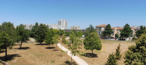 2 bedrooms Apartment in Valence, France No. 305023 8