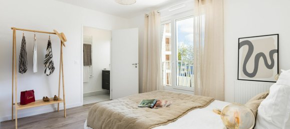 Квартира с 3 спальнями в Коломб, Франция № 174511 6