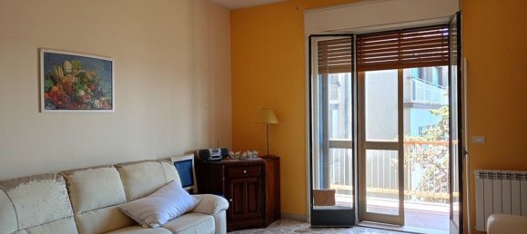 8 rooms Apartment in Catania, Italy No. 306979 11