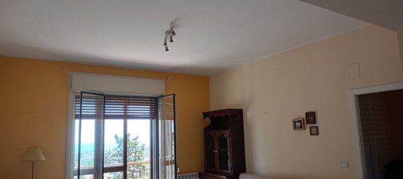 8 rooms Apartment in Catania, Italy No. 306979 10