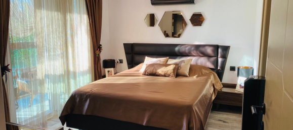 Villa de 4+1 en Oludeniz, Turkey No. 4078 27