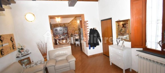 Casa T2 em San Giuliano Terme, Italy N.º 352015 2