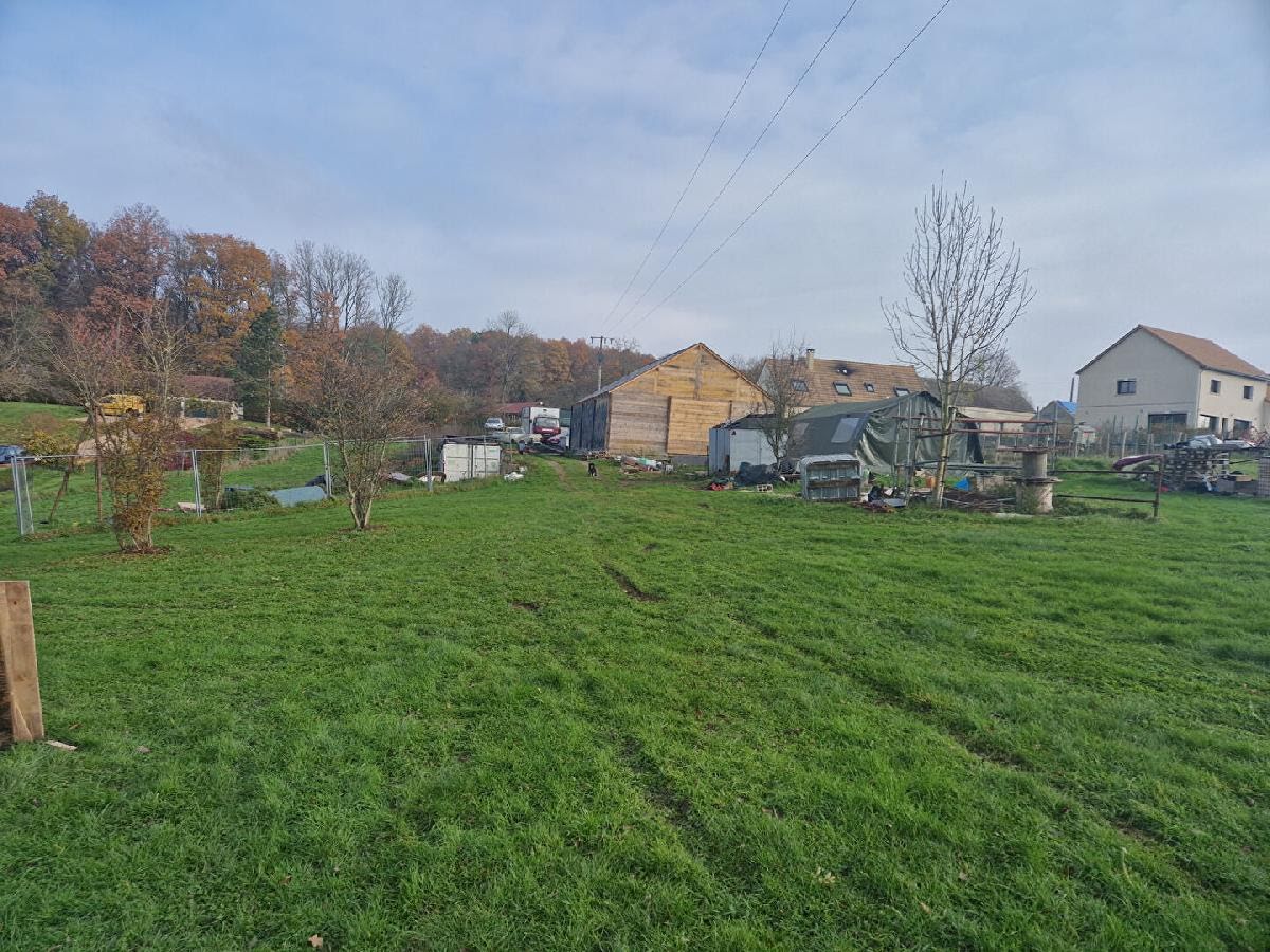 Terreno en Manou, France 4130 m² No. 87564