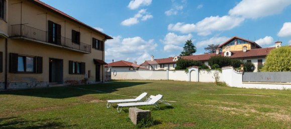 Villa de 5 dormitorios en Caselle Torinese, Italy No. 340407 2