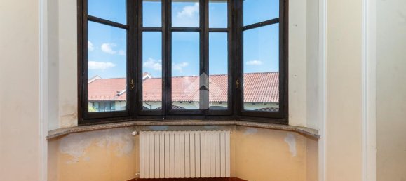 Villa de 5 dormitorios en Caselle Torinese, Italy No. 340407 14