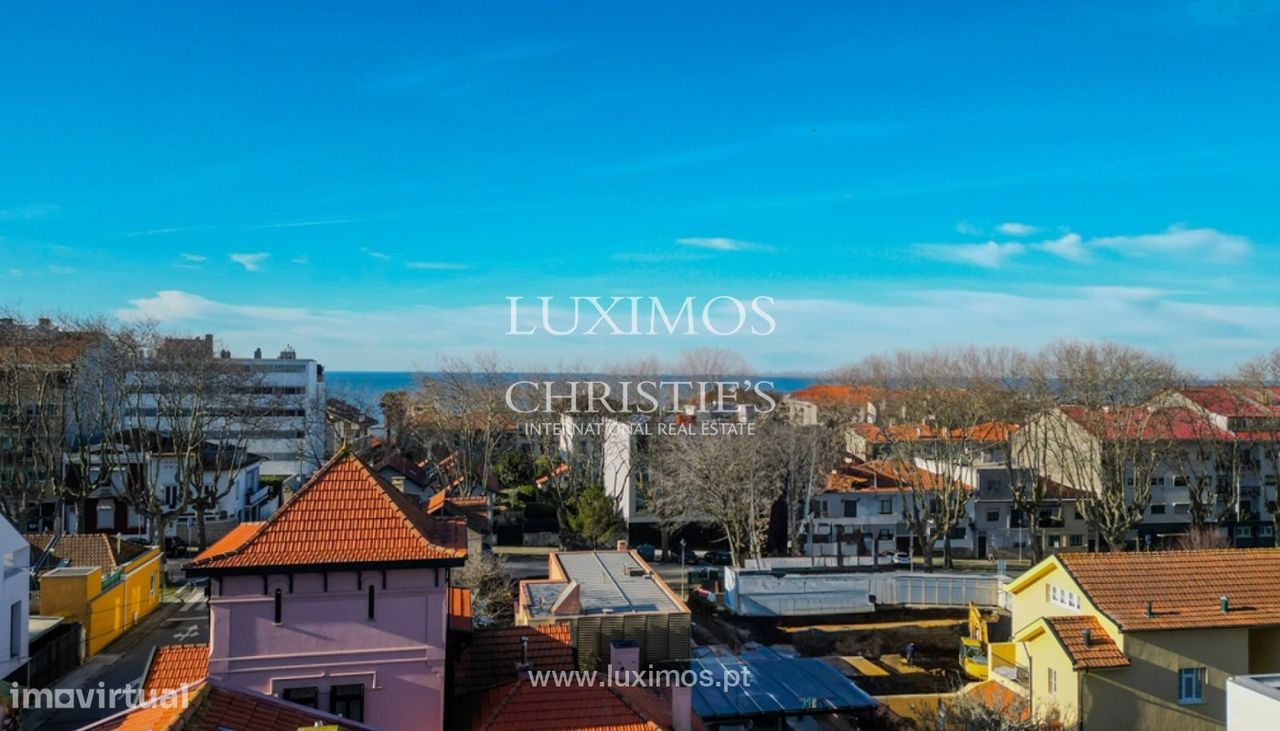 5 bedrooms Duplex in Porto, Portugal No. 105885