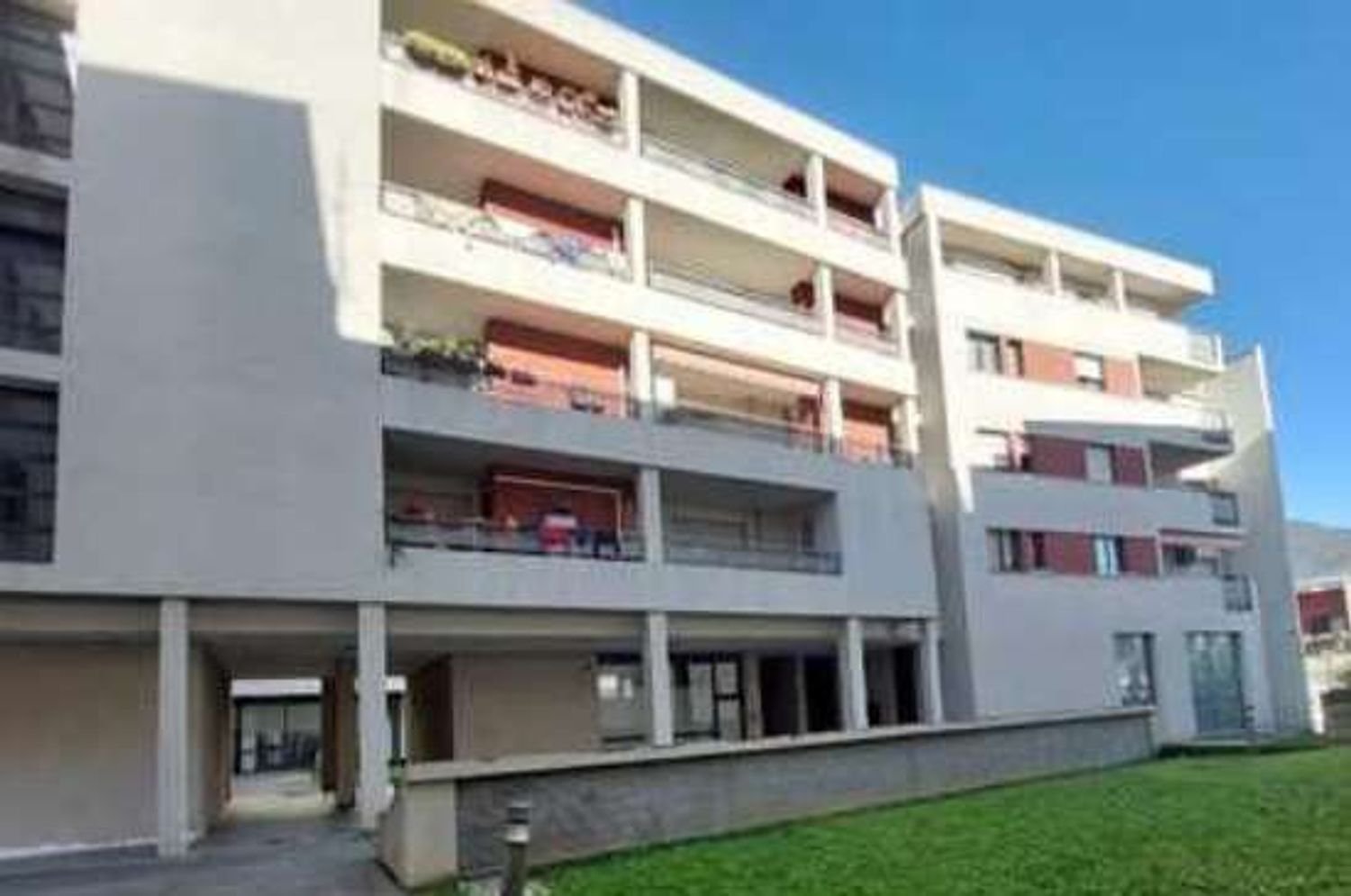 Коммерческая недвижимость 174м² в Брешиа, Италия № 359656